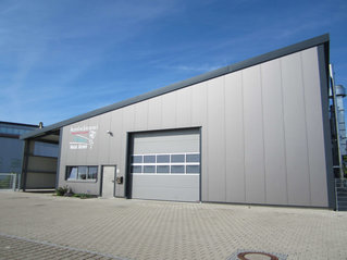 Außenansicht der Autolackiererei Jürgen Weigl